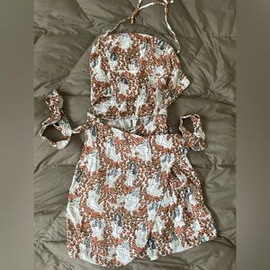 Reformation Ladies tie front dress